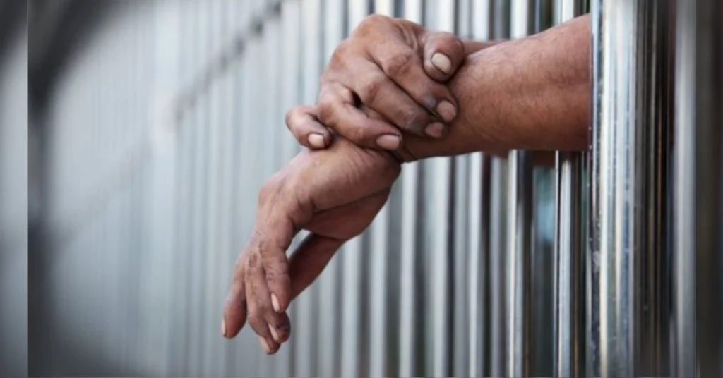 Dono de bar preso em Arapongas após denúncia de som alto.