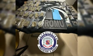 Viatura da ROMU em patrulhamento contra o tráfico em Arapongas no bairro Jardim Panorama.