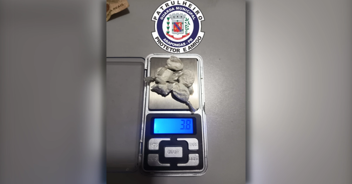 Guarda Municipal realiza prisão por tráfico de drogas em Arapongas após abordagem de motociclista