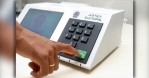 Urna eletronica: município tem 84.546 eleitores aptos a votar, segundo o TRE-PR.