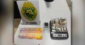 Polícia Militar apreende maconha durante ocorrência de tráfico de drogas em Arapongas.