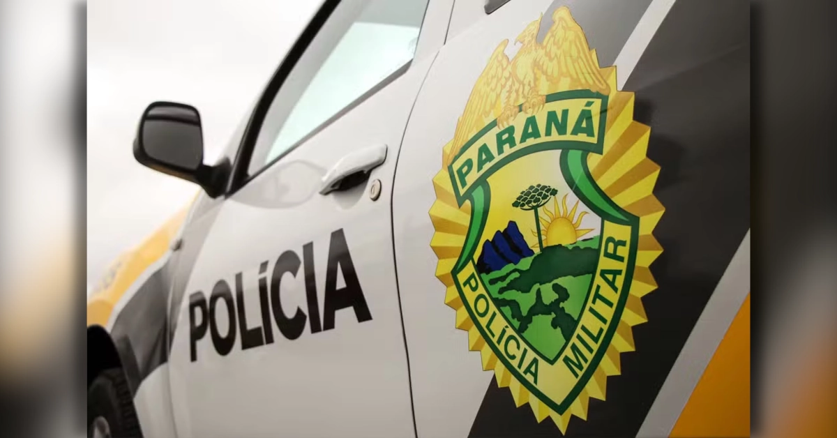 Viatura da Polícia Militar durante patrulhamento em ação que resultou na prisão de homem procurado pela justiça em Arapongas